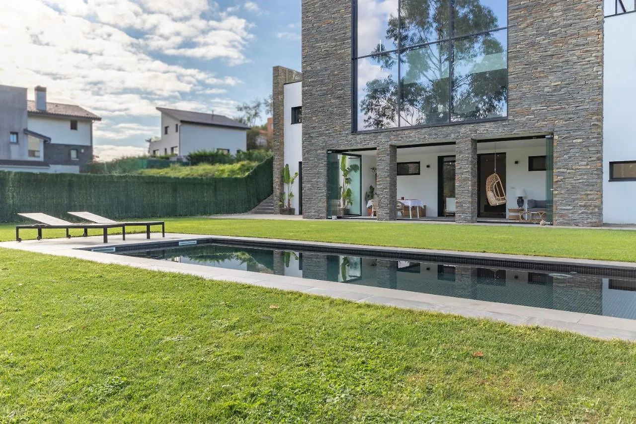 Villa Casa Moderna Con Piscina Y Vistas Al Bosque. Mungia